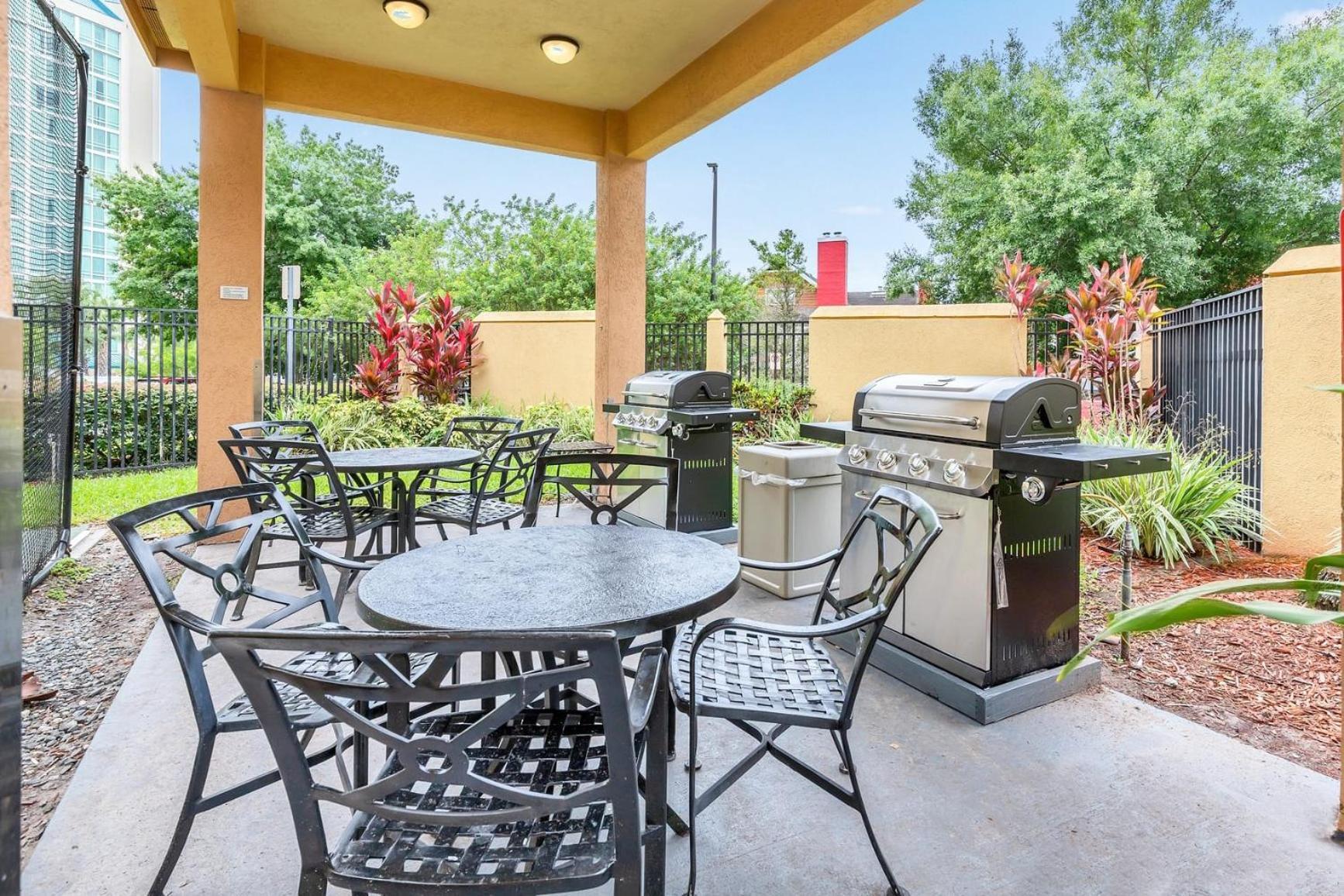 1Br 2 Queens Apt-Hotel With Pool, Hot Tub & Arcade, Near Disney & Universal! Orlando Eksteriør billede